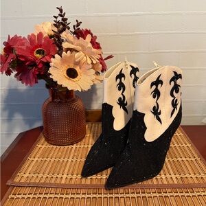 INC International Concepts Black and Cream Ankle Boots